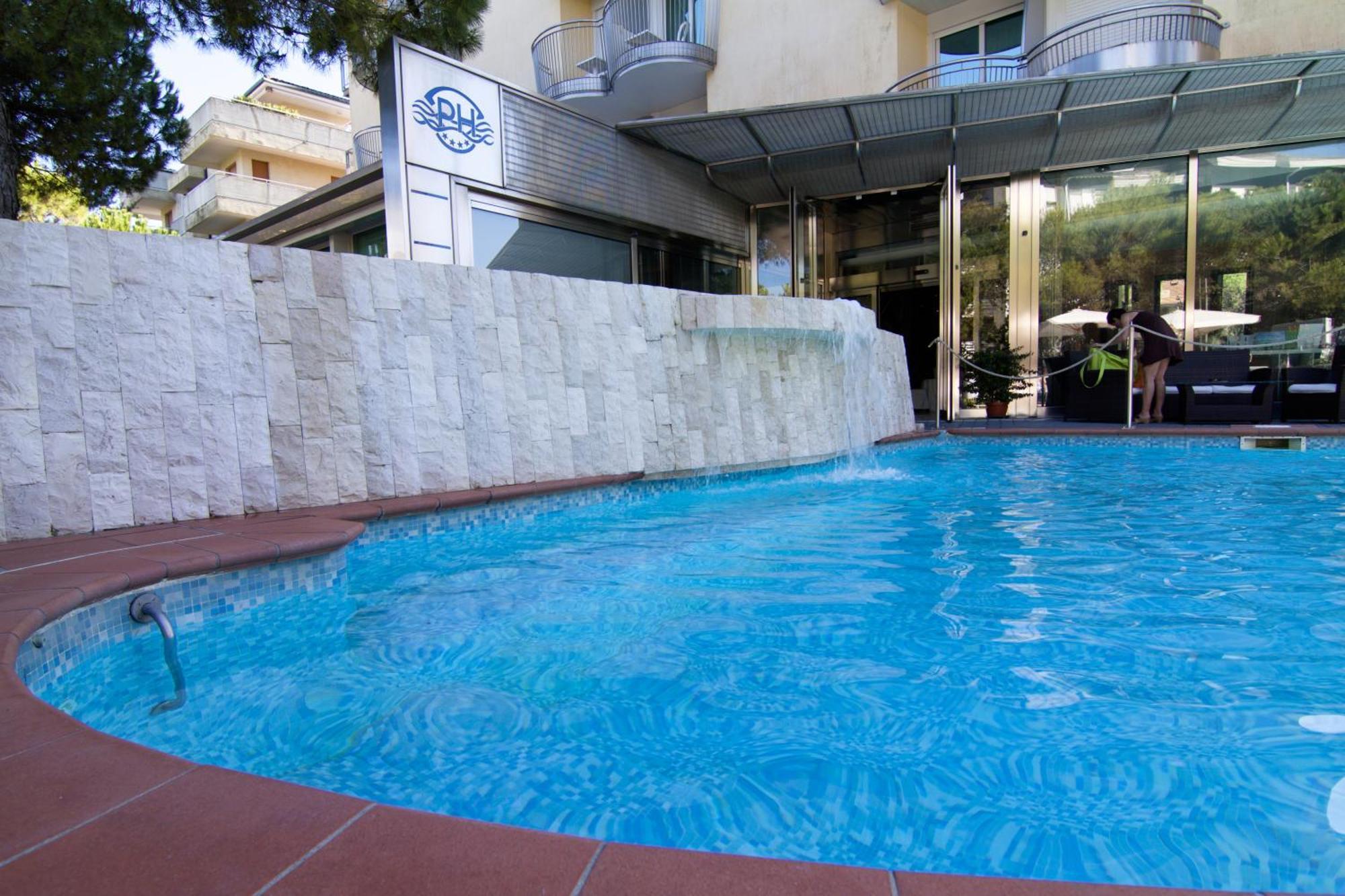 Park Hotel لينانو سابيادورو المظهر الخارجي الصورة