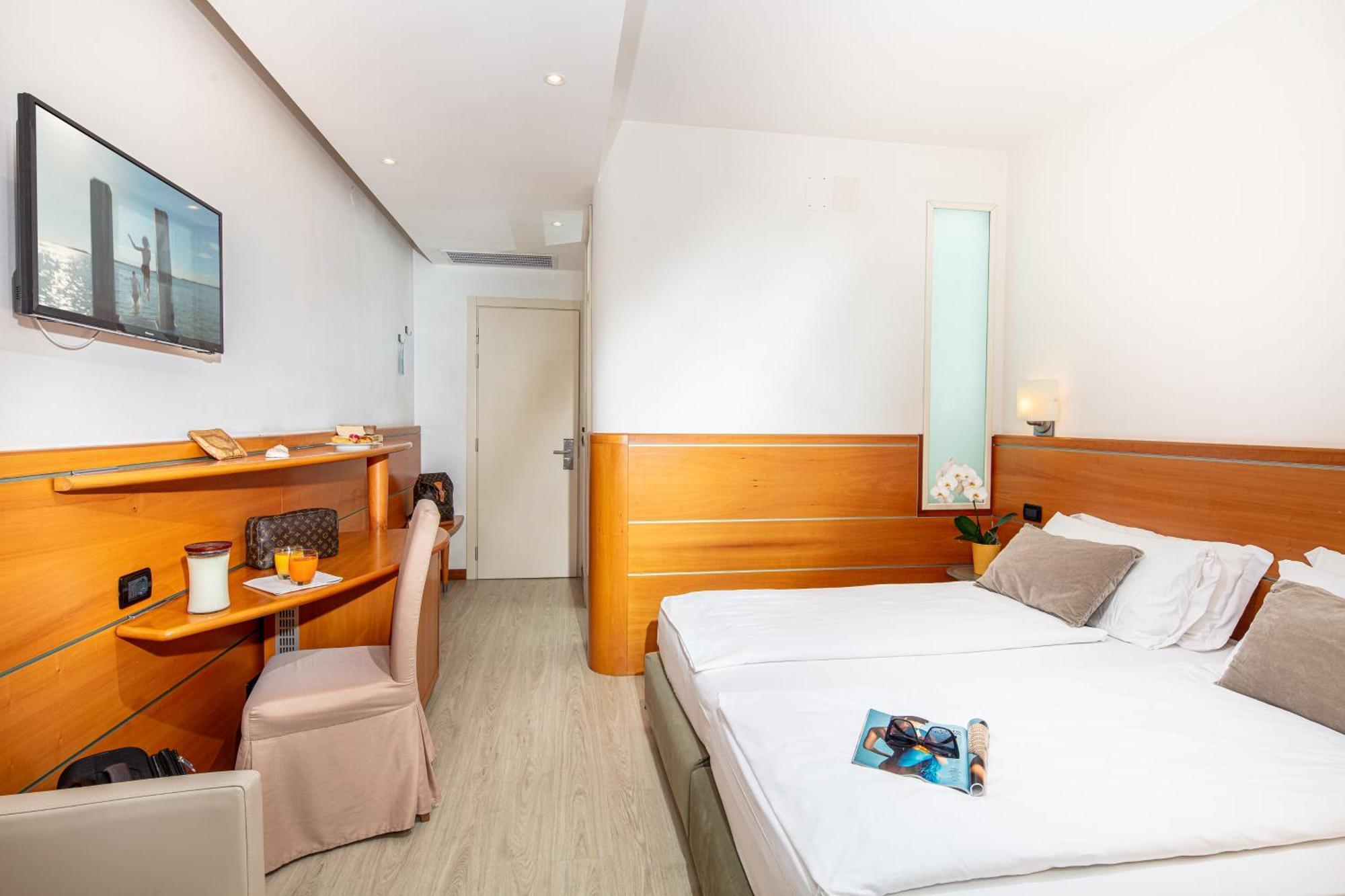 Park Hotel لينانو سابيادورو المظهر الخارجي الصورة